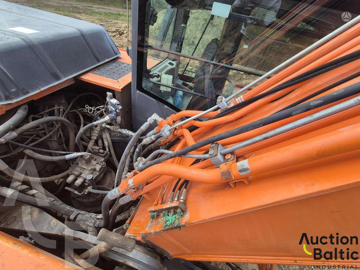 Hitachi 250LC, экскаваторы