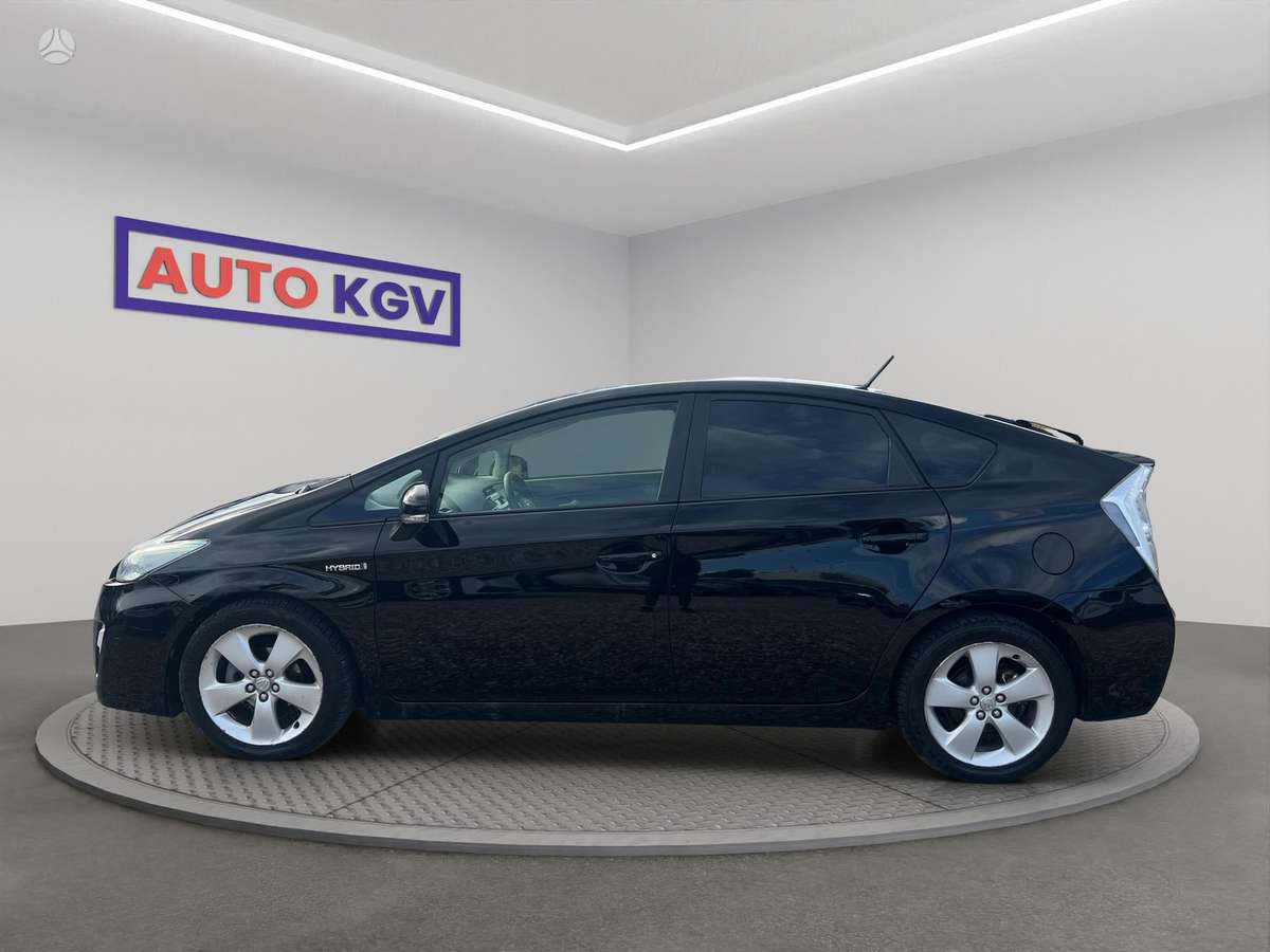 Toyota Prius - 2