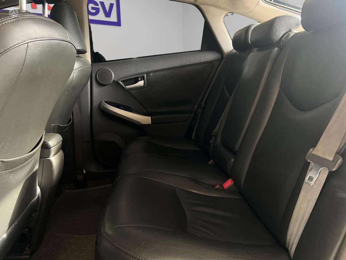 Toyota Prius - 10
