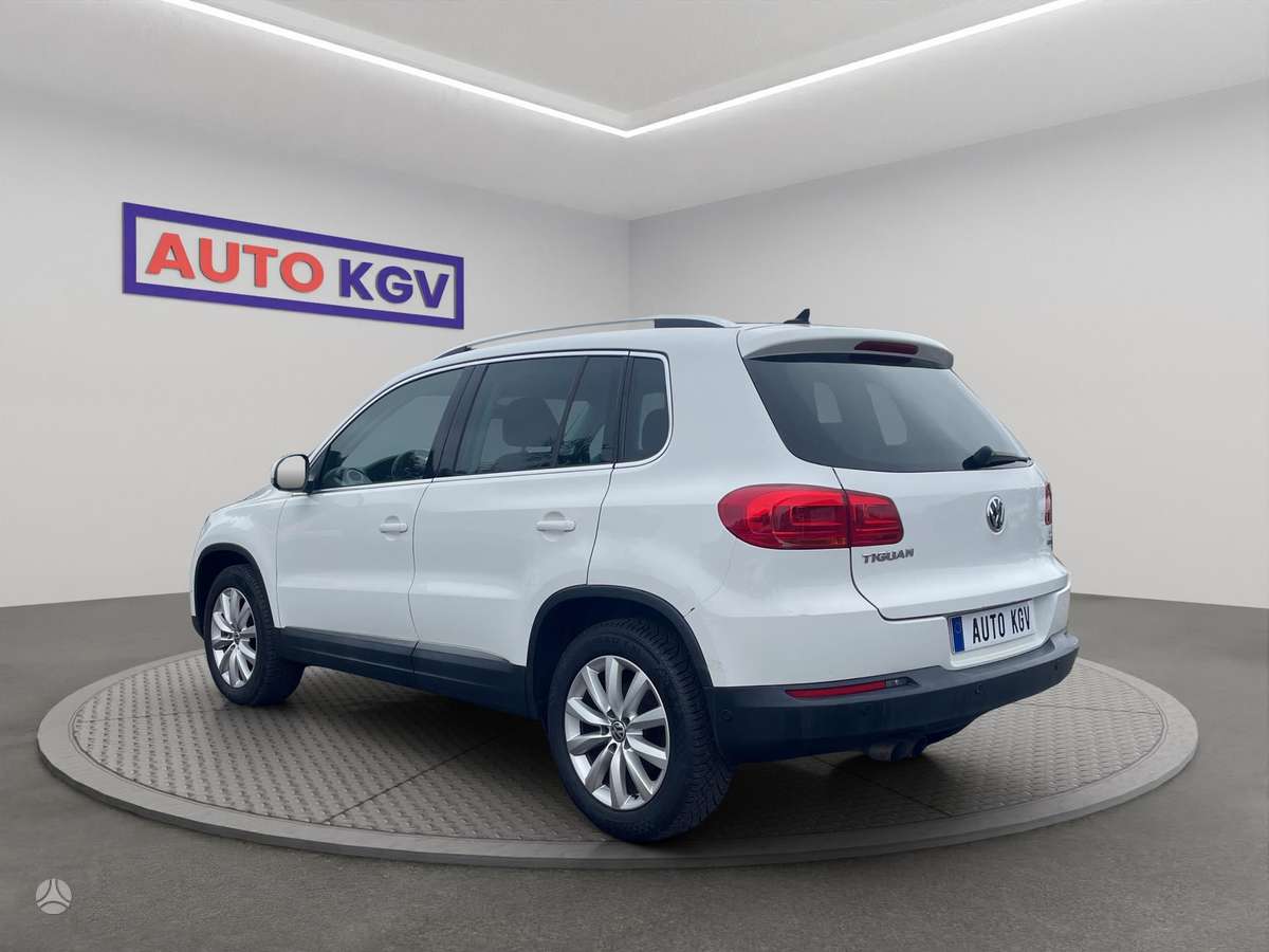 Volkswagen Tiguan - 3