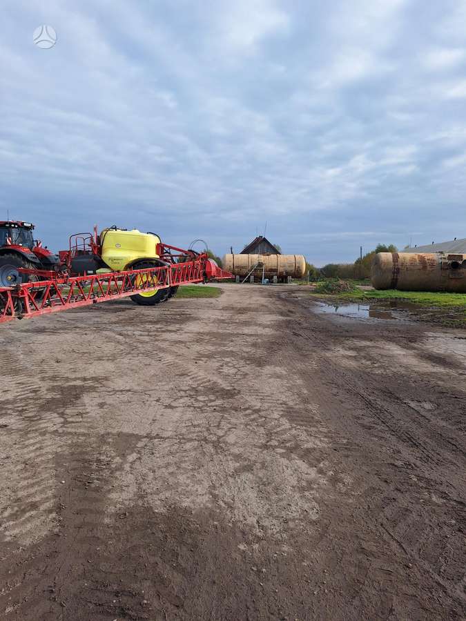 Kverneland Xtrack C 50, разбрызгиватели