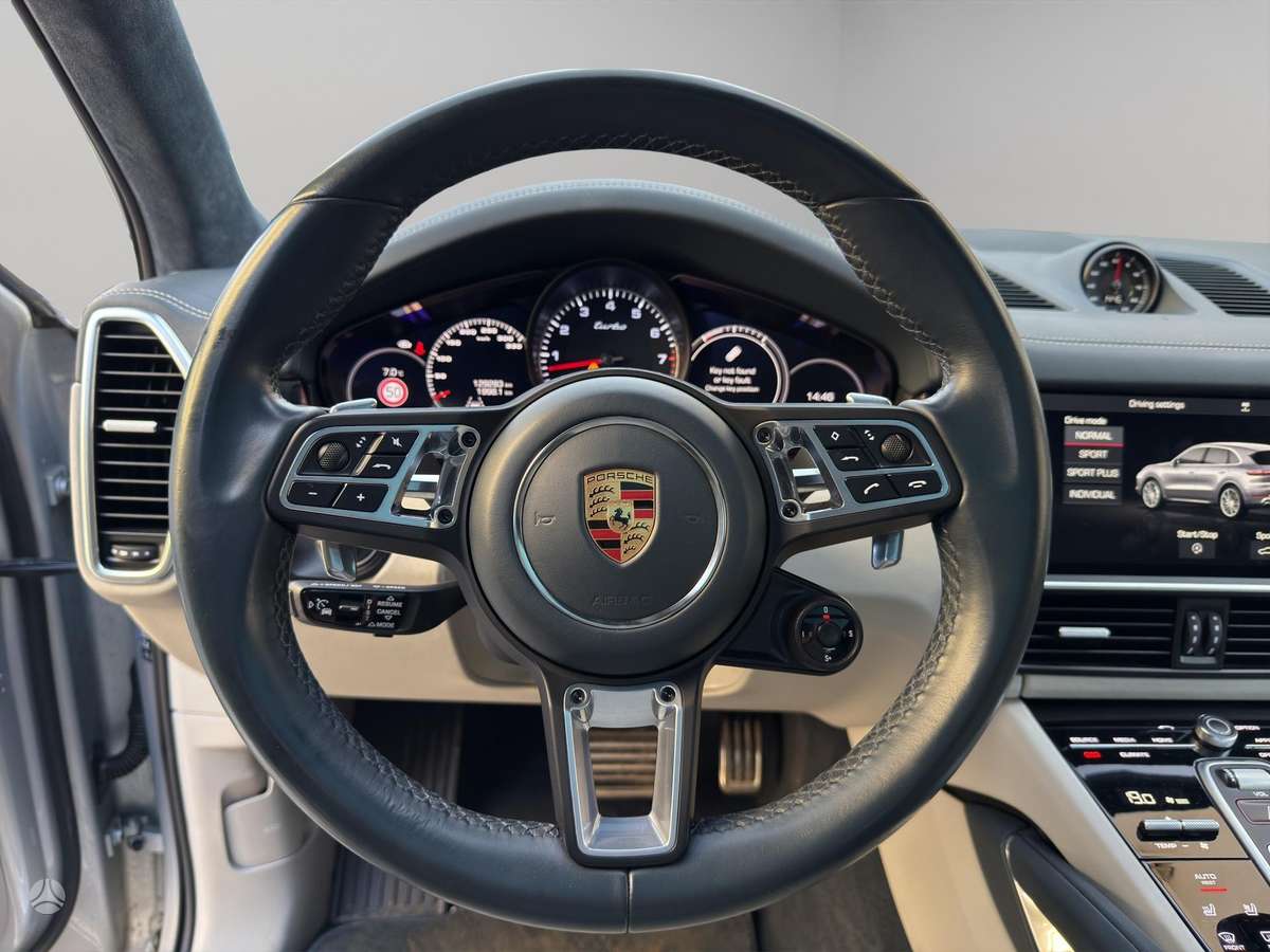 Porsche Cayenne - 9