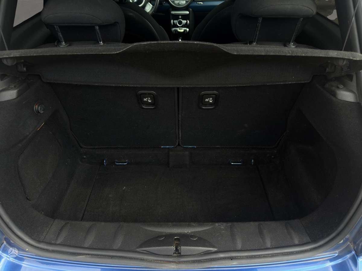 Mini Cooper JCW, 1.6 l., hatchback