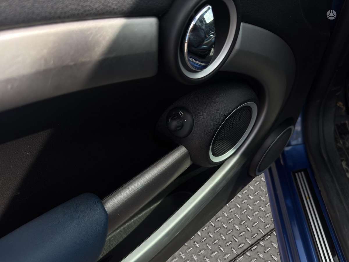 Mini Cooper JCW, 1.6 l., hatchback