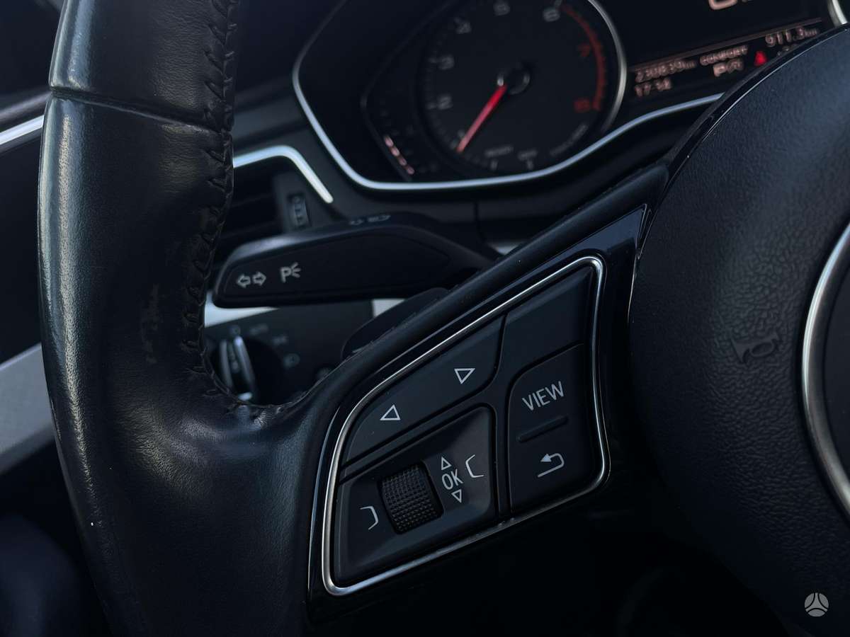 Audi A4, 2.0 l., Седан