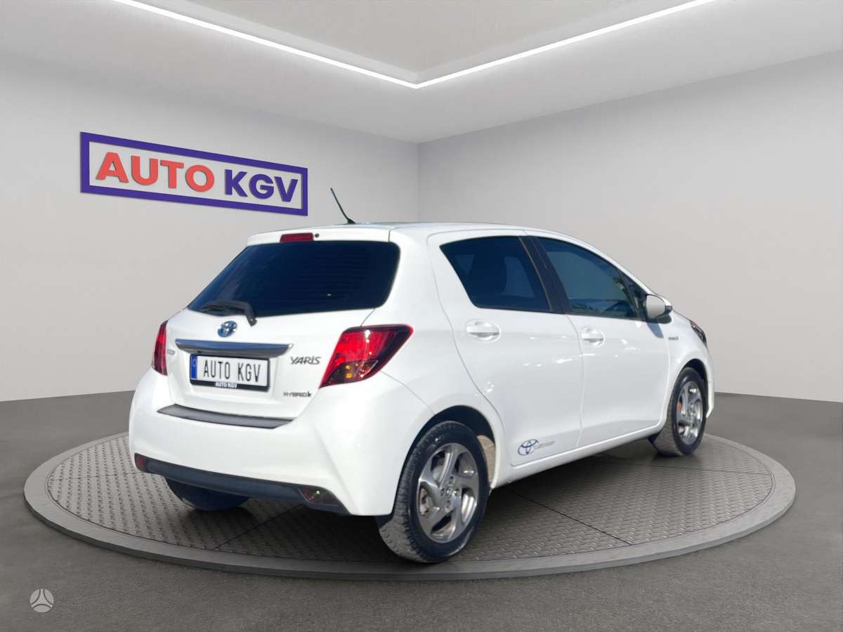 Toyota Yaris - 5