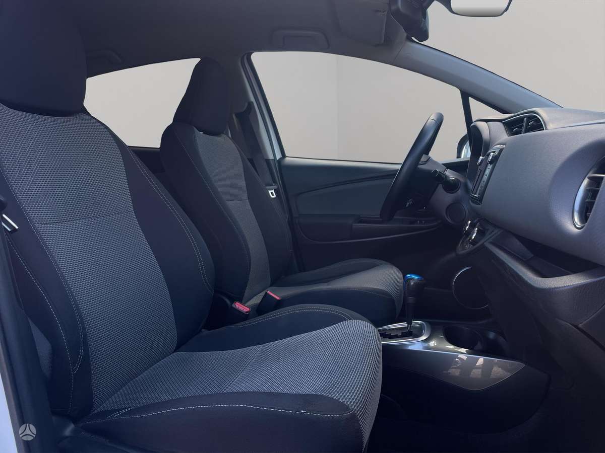 Toyota Yaris - 8