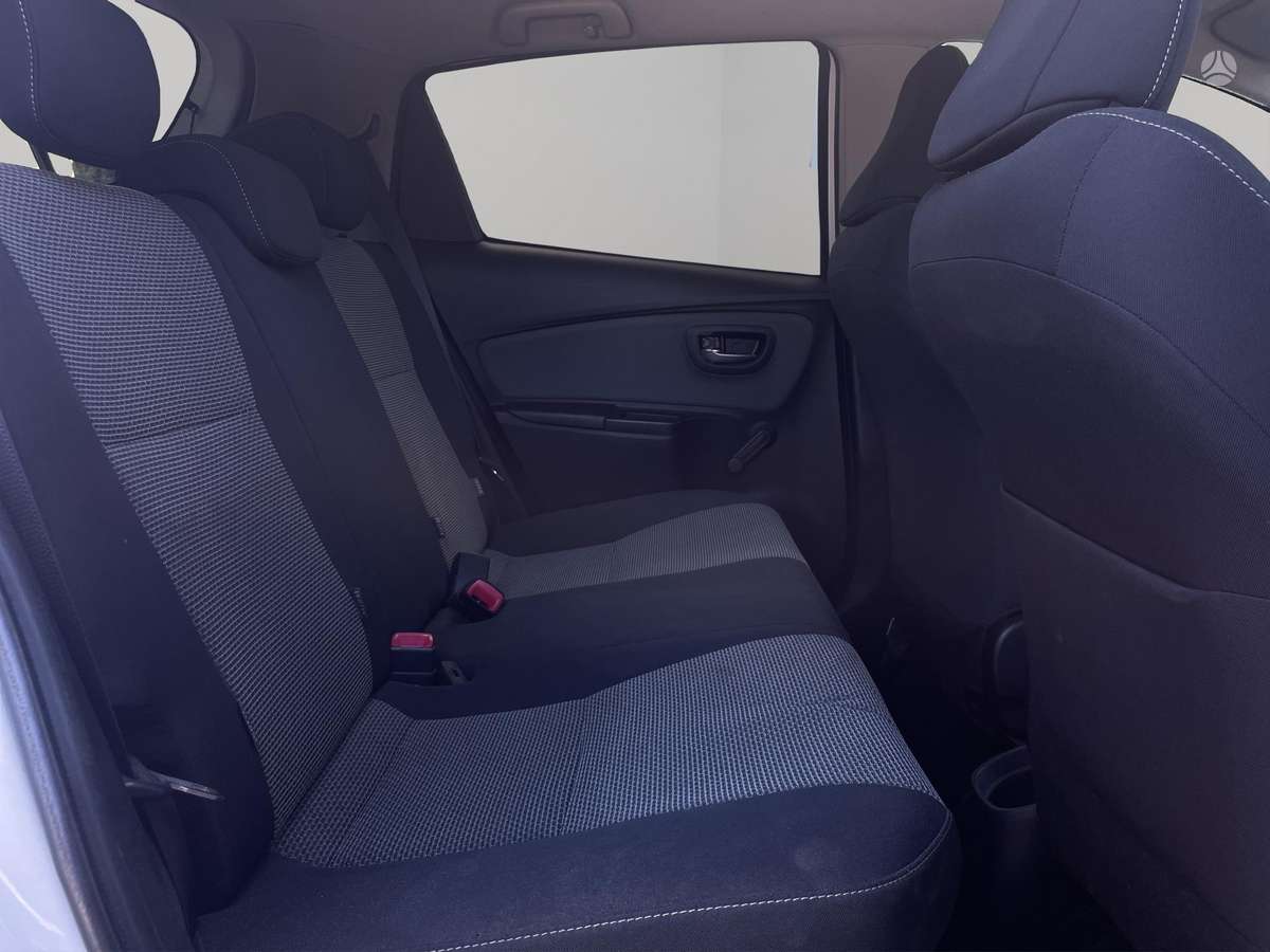 Toyota Yaris - 9