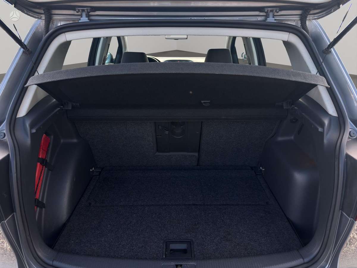 Volkswagen Golf Plus - 10