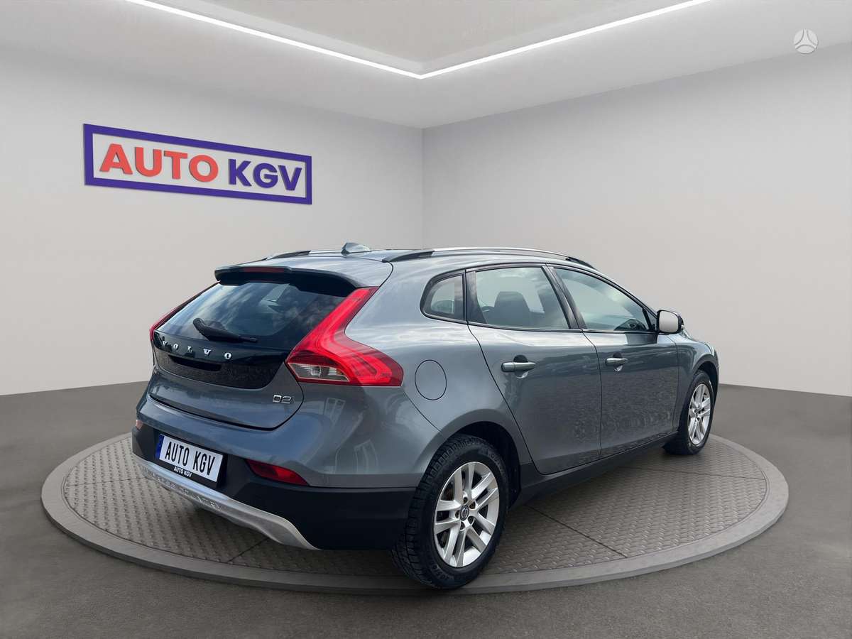Volvo V40 Cross Country - 5