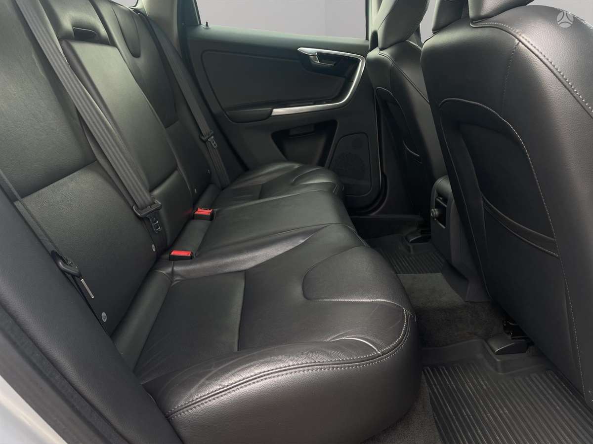 Volvo XC60 - 8