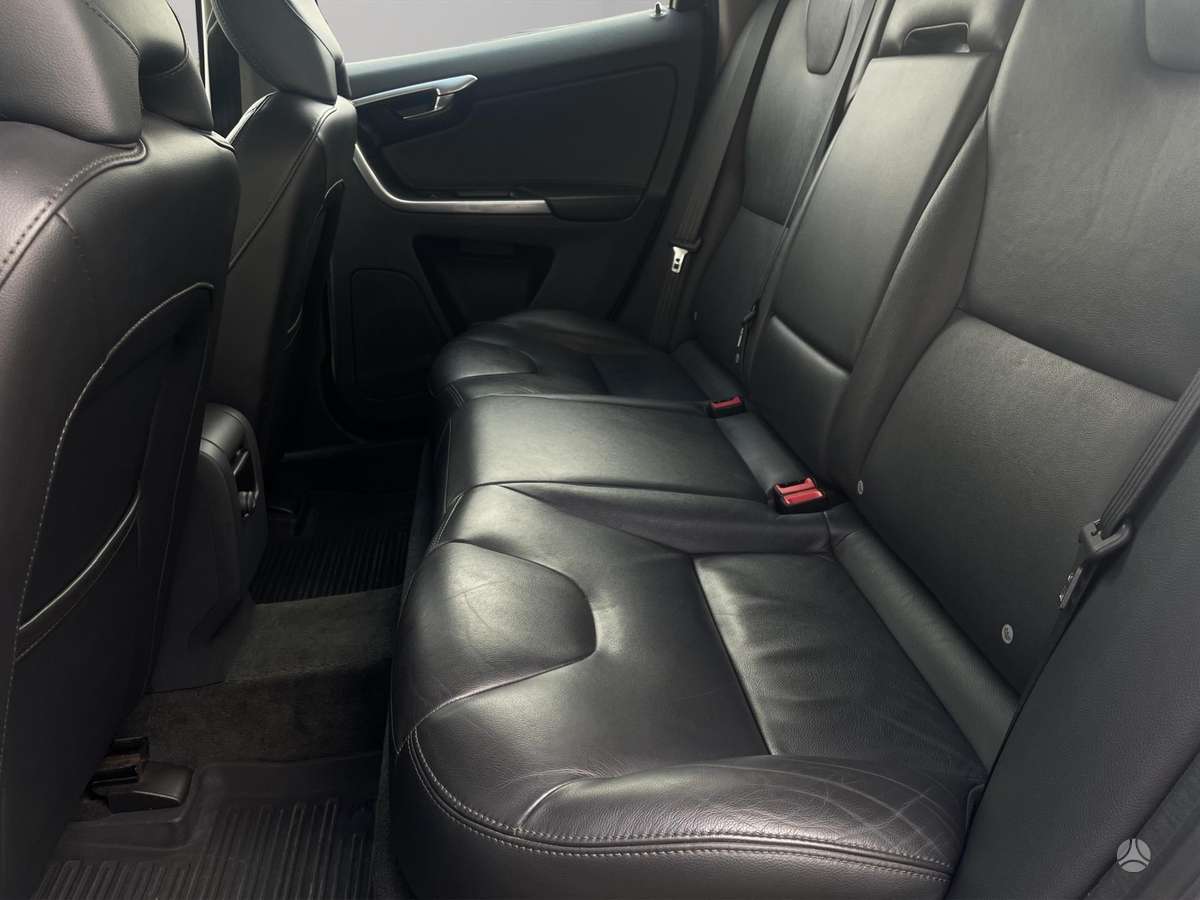Volvo XC60 - 10