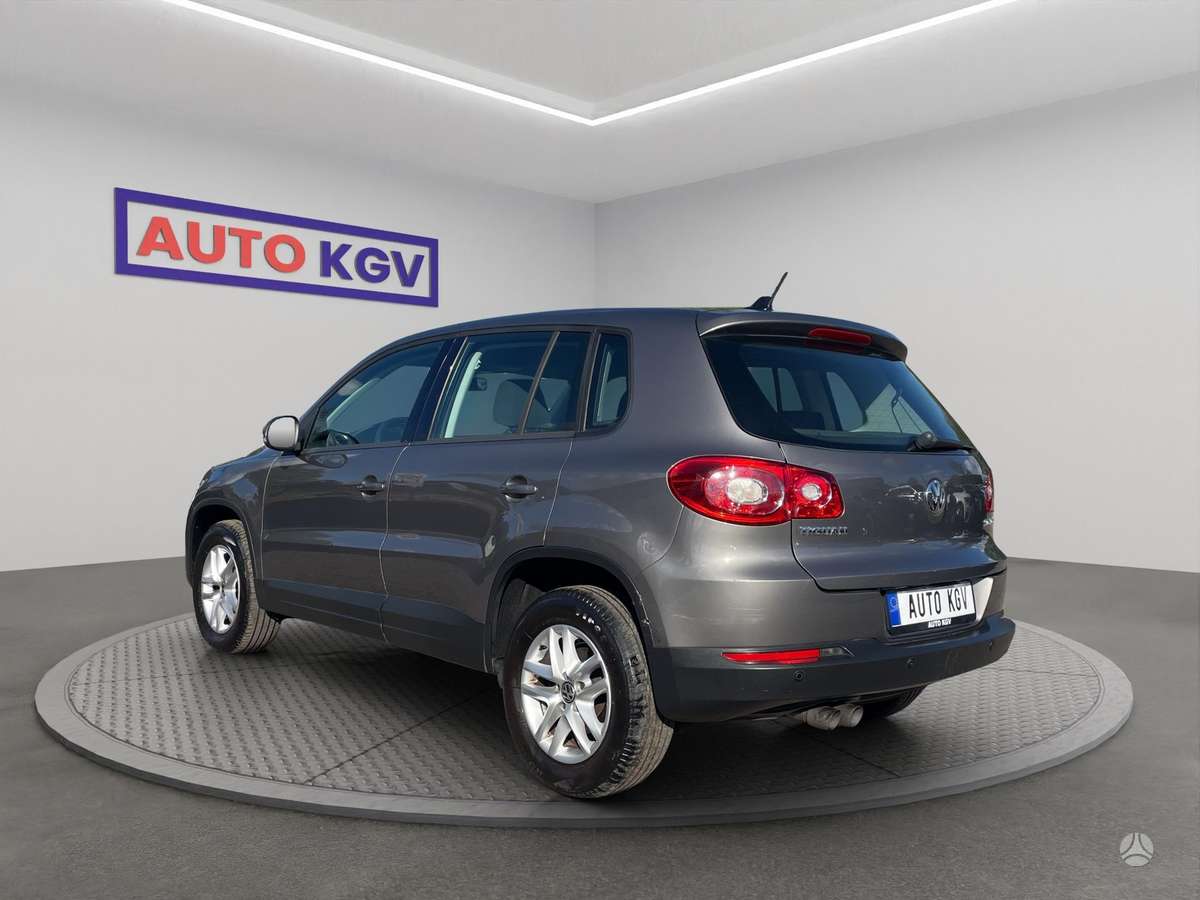 Volkswagen Tiguan - 3