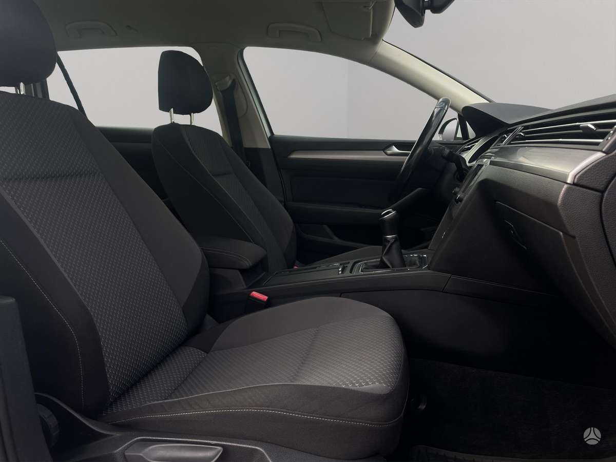 Volkswagen Passat - 7