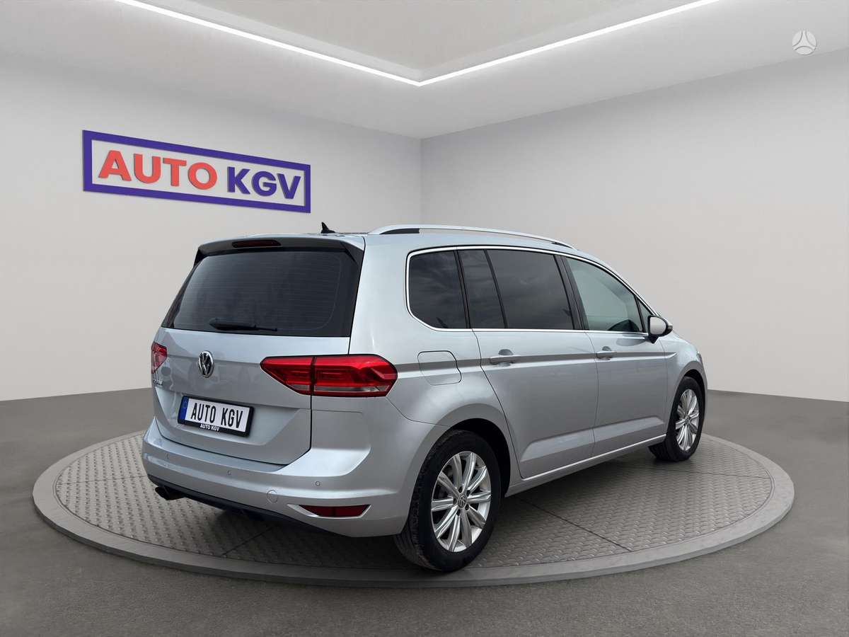 Volkswagen Touran - 5