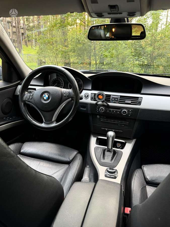 BMW 320, 2.0 l., wagon