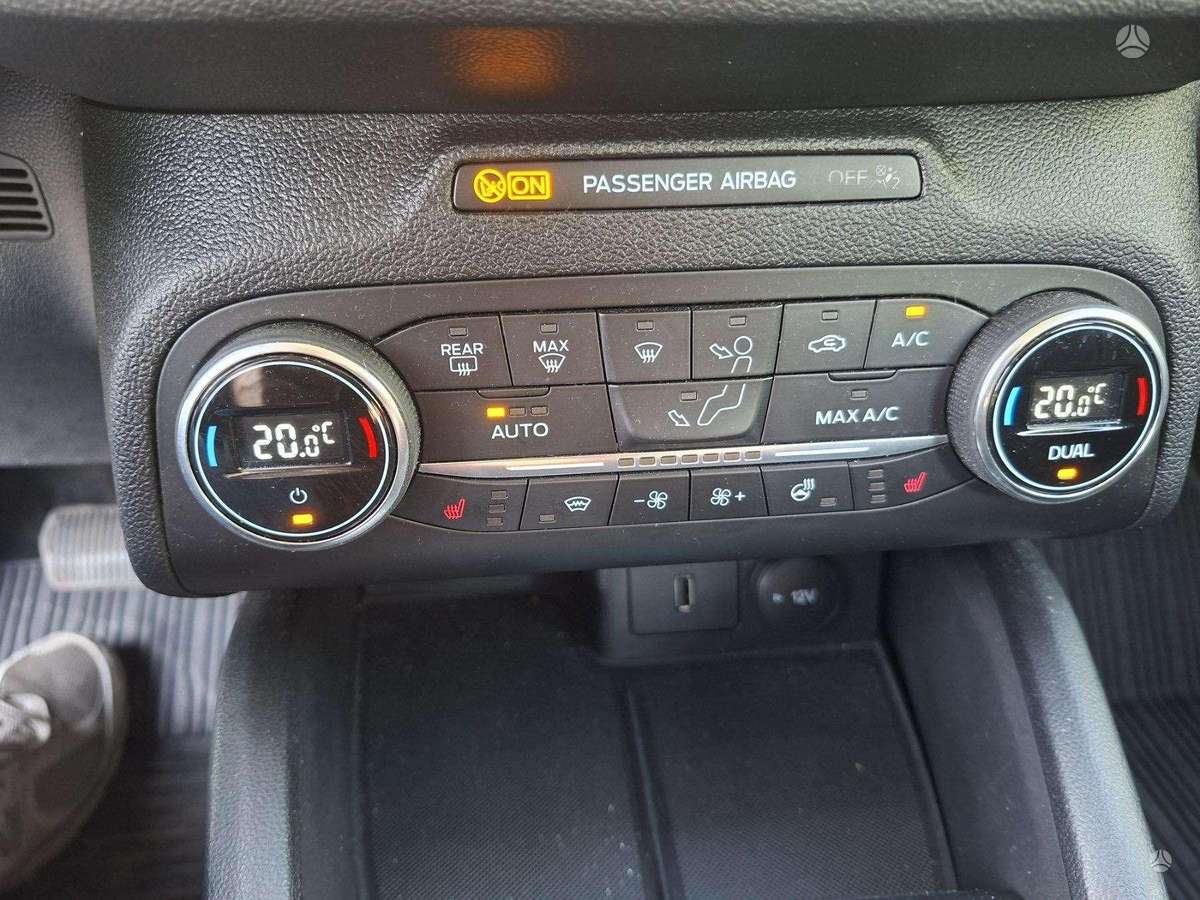 Ford Focus, 1.0 l., hatchback