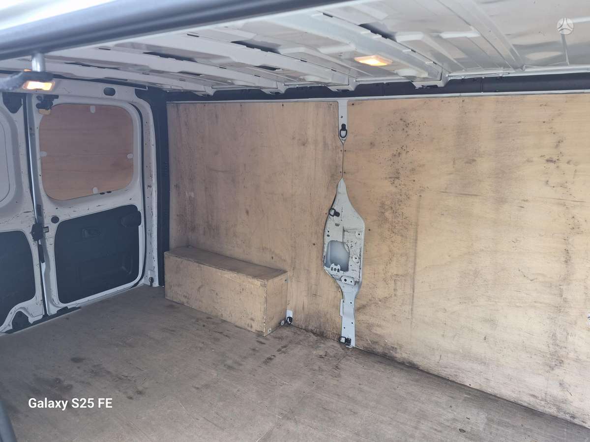Renault Trafic - 9