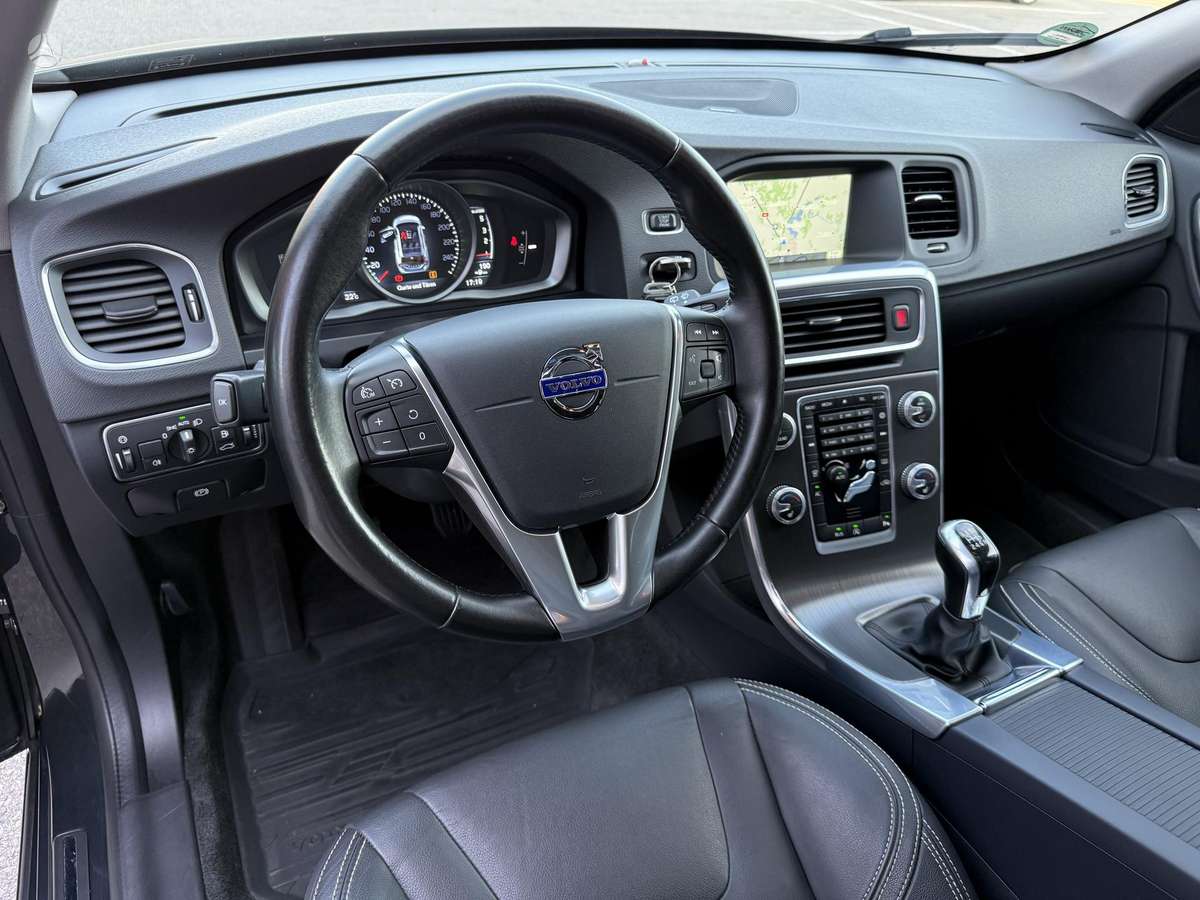 Volvo V60 - 11