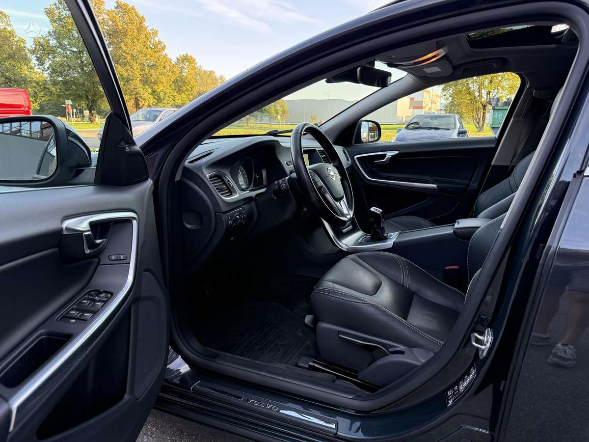 Volvo V60, 2.0 l., Универсал