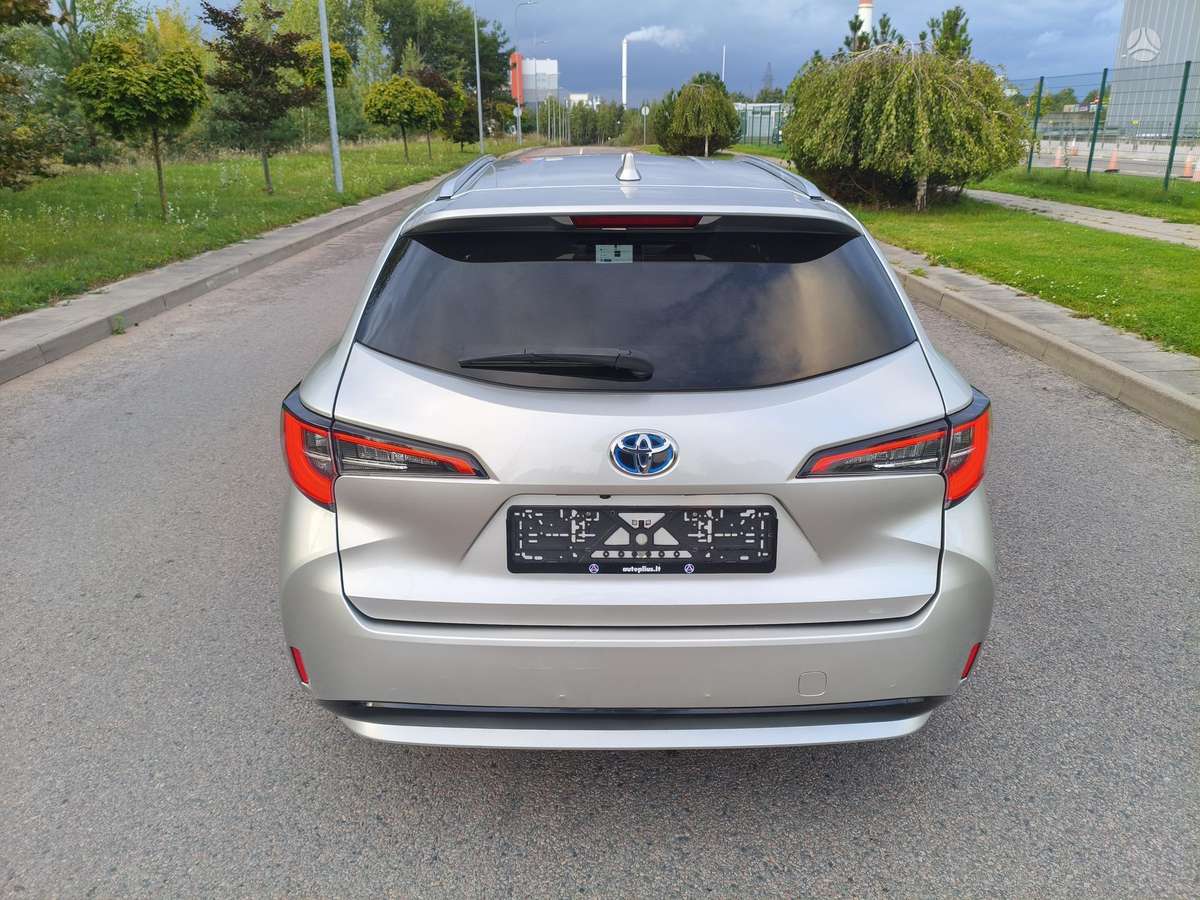 Toyota Corolla - 5