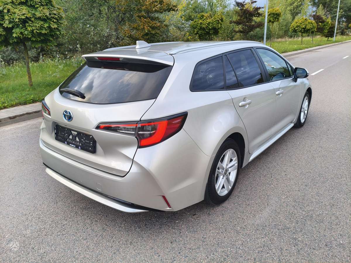 Toyota Corolla - 4