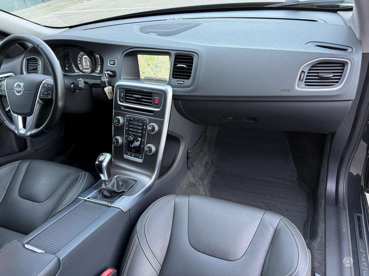 Volvo V60, 2.0 l., Универсал
