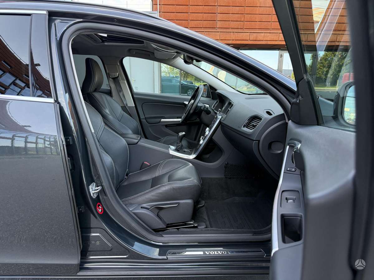 Volvo V60, 2.0 l., Универсал