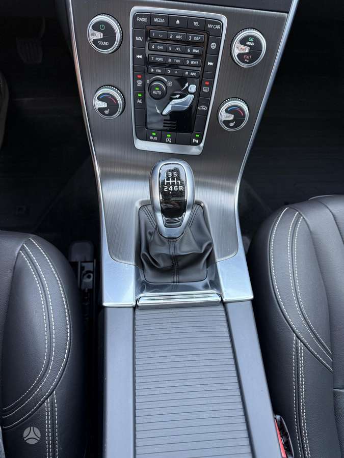 Volvo V60, 2.0 l., Универсал