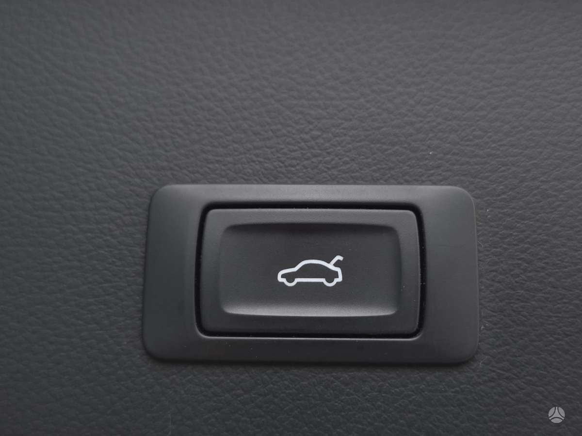 Audi A6, 3.0 l., universalas