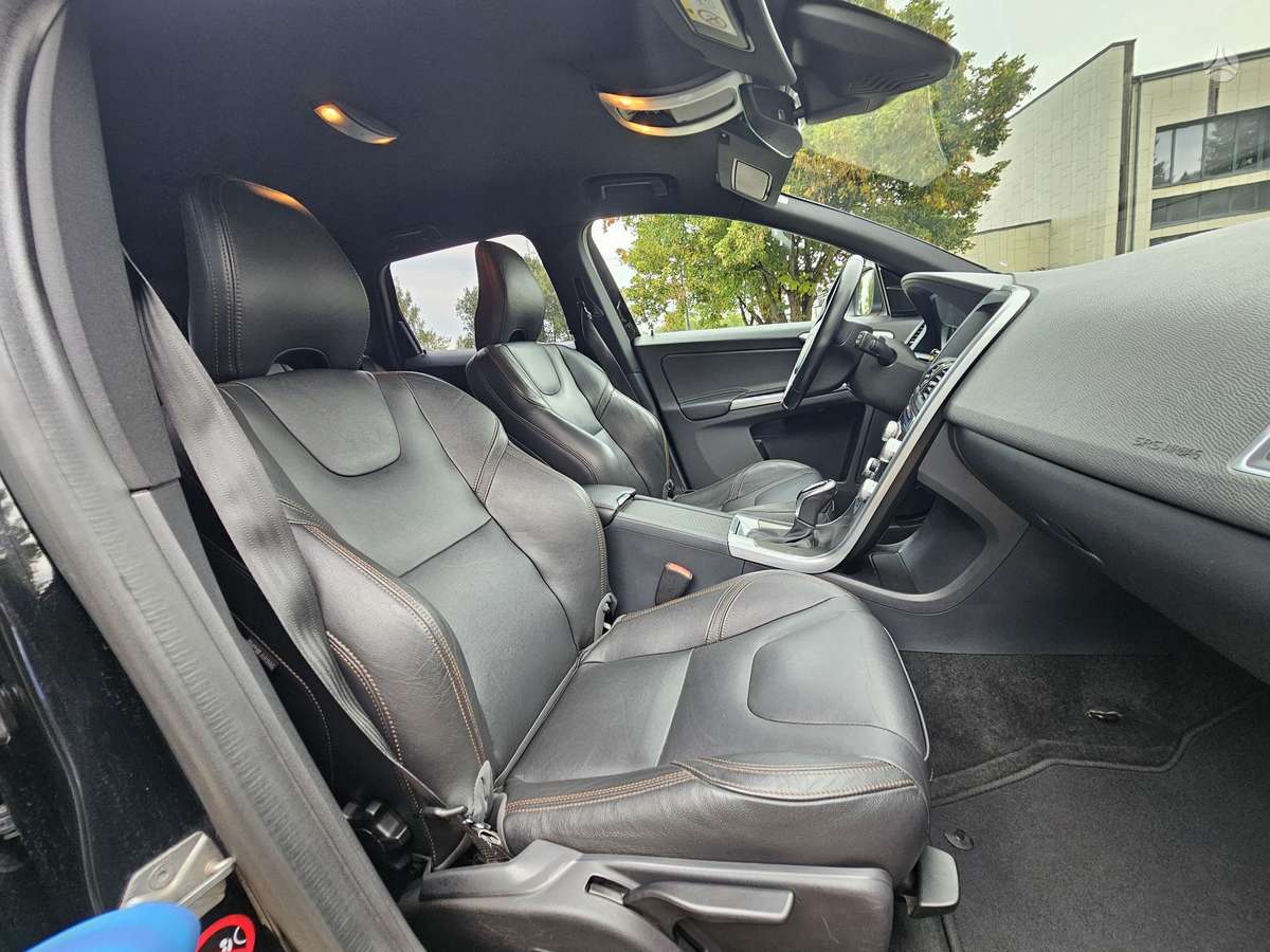 Volvo XC60 - 12