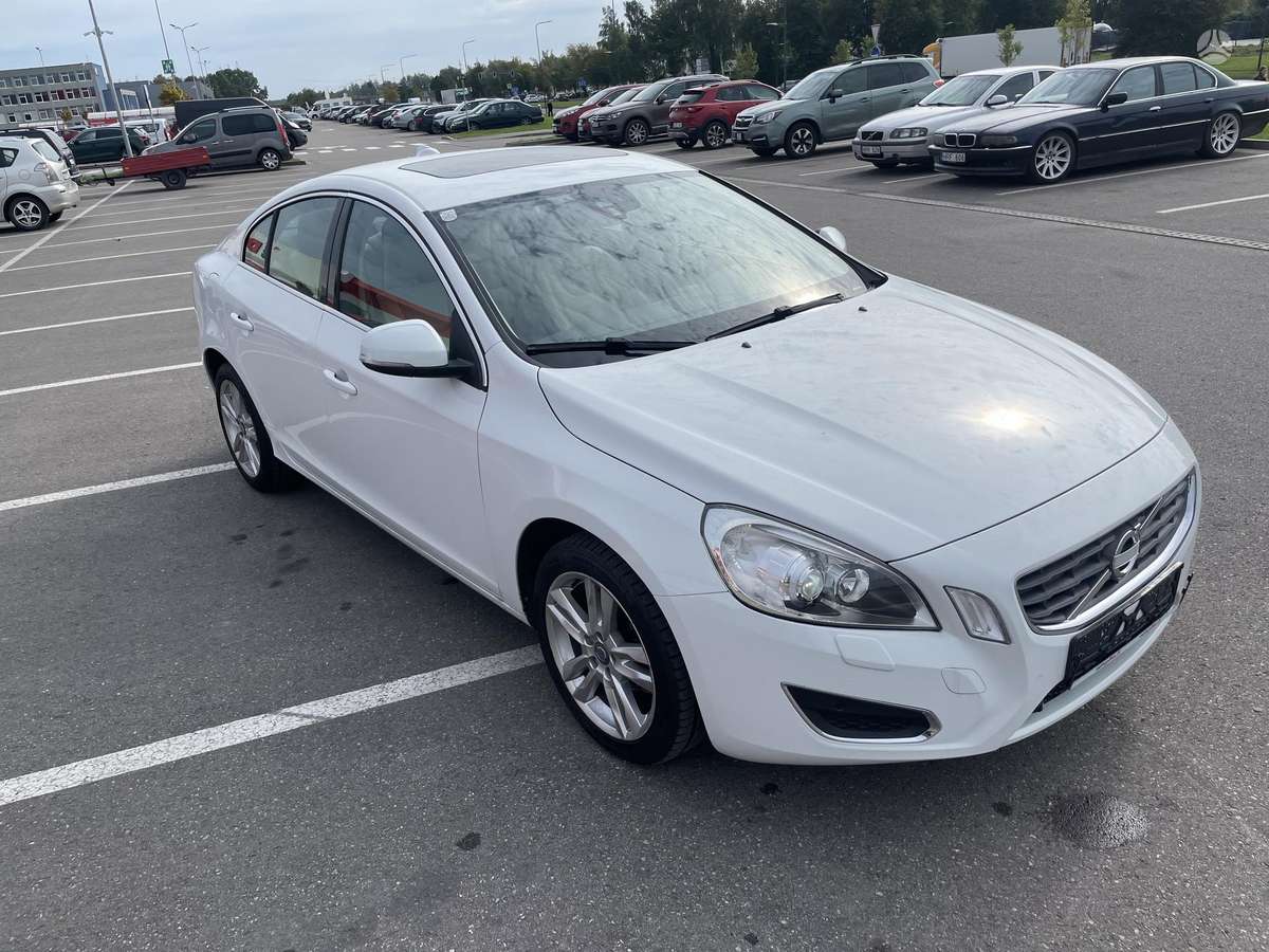 Volvo S60 - 3