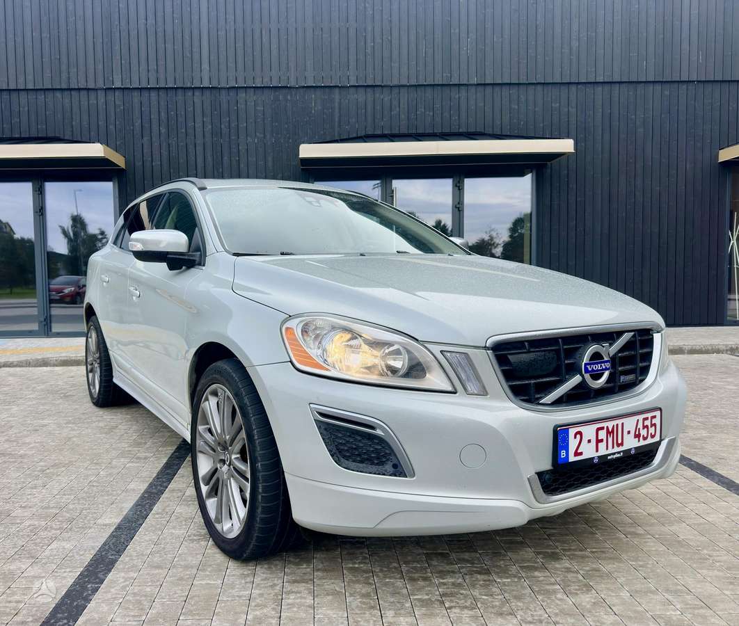 Volvo XC60 - 2