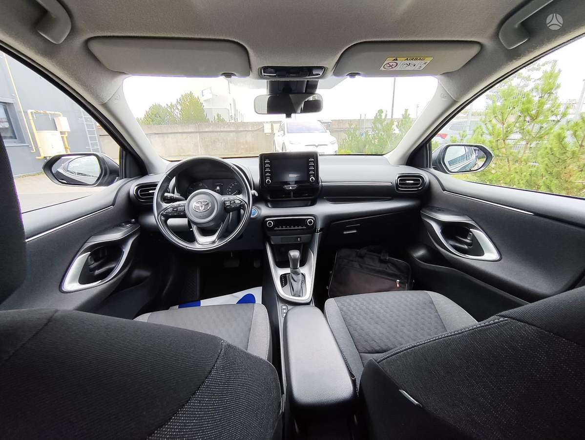 Toyota Yaris - 11