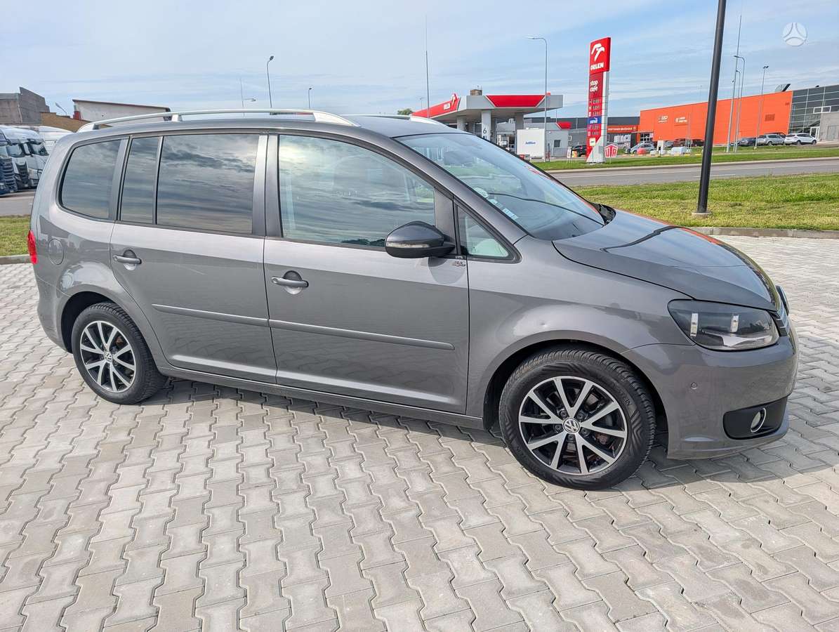 Volkswagen Touran - 2