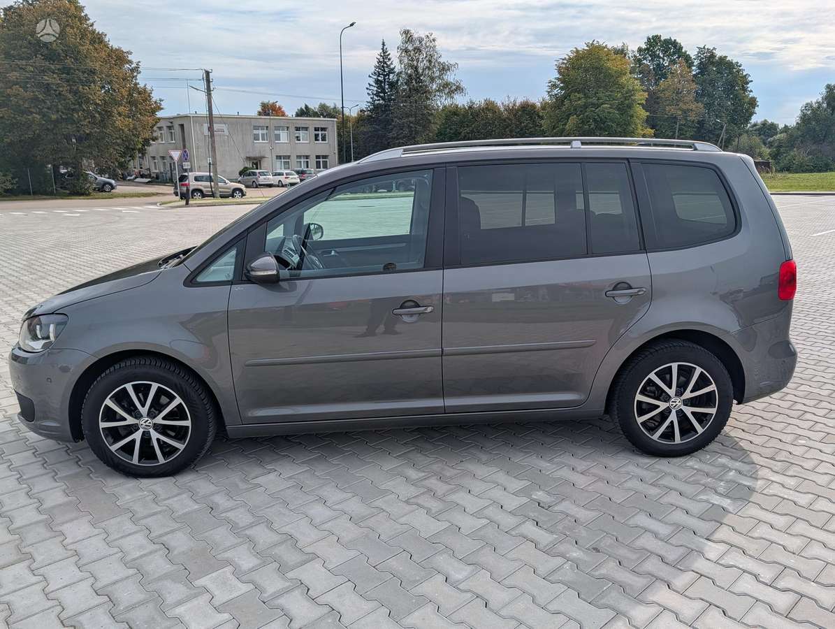 Volkswagen Touran - 6