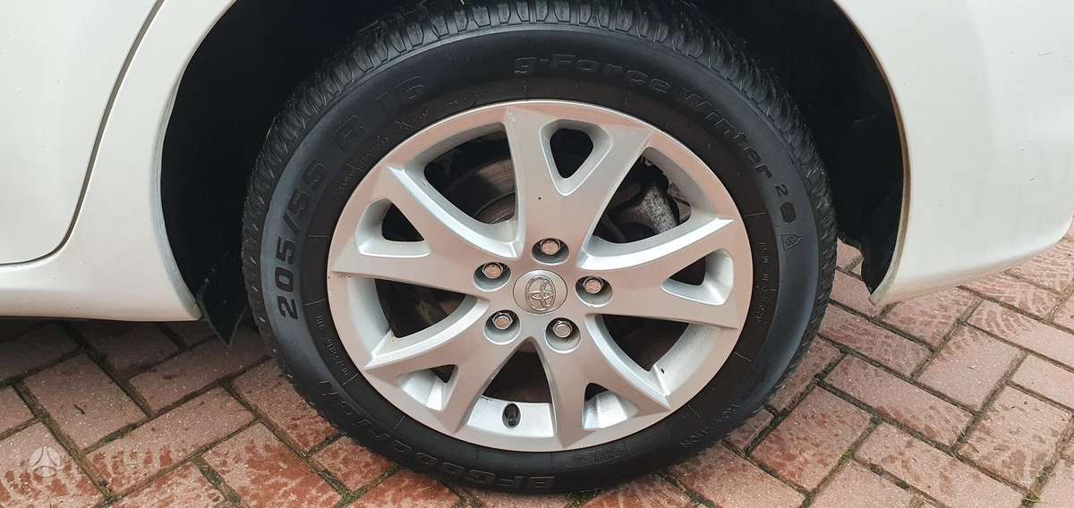 Toyota Auris, 1.6 l., hatchback