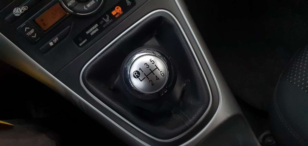 Toyota Auris, 1.6 l., hatchback
