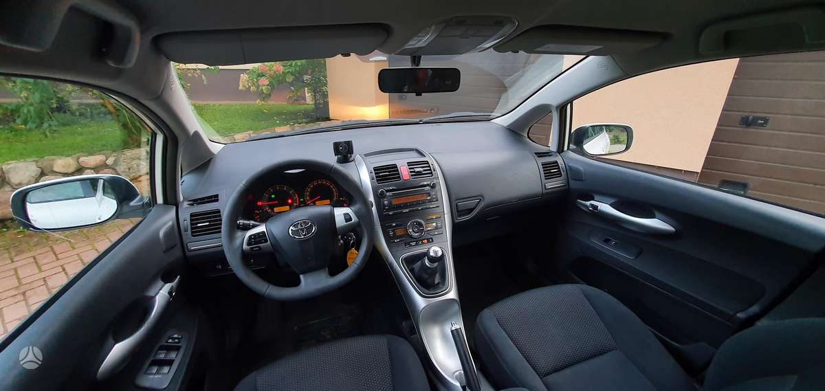 Toyota Auris, 1.6 l., hatchback