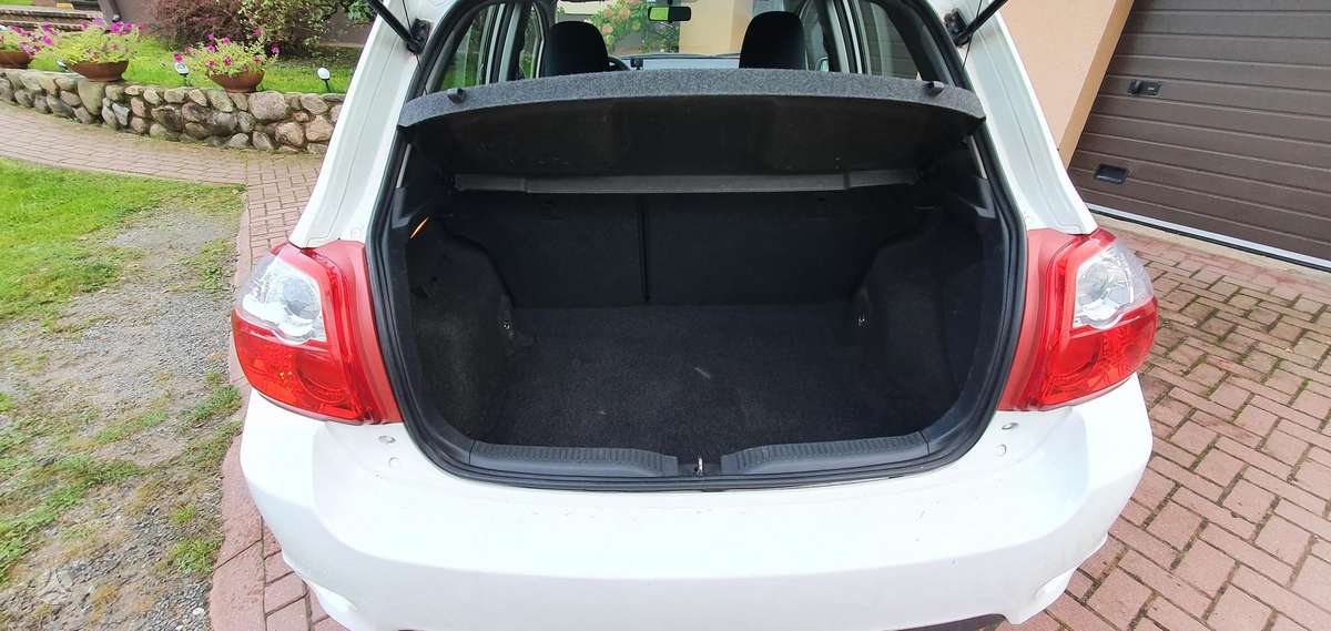 Toyota Auris - 12