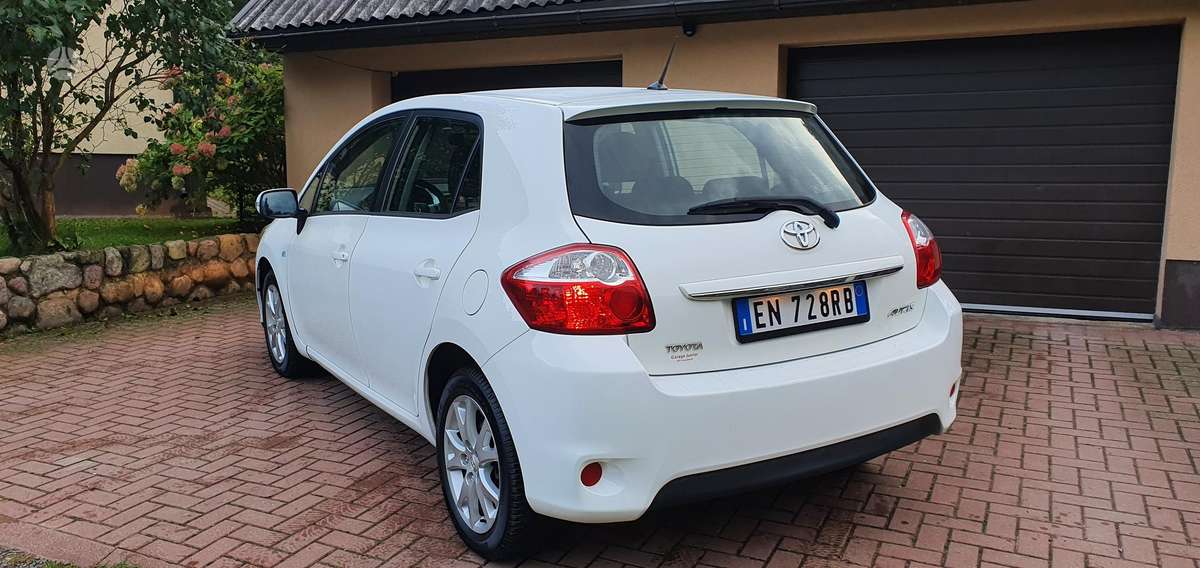 Toyota Auris - 4