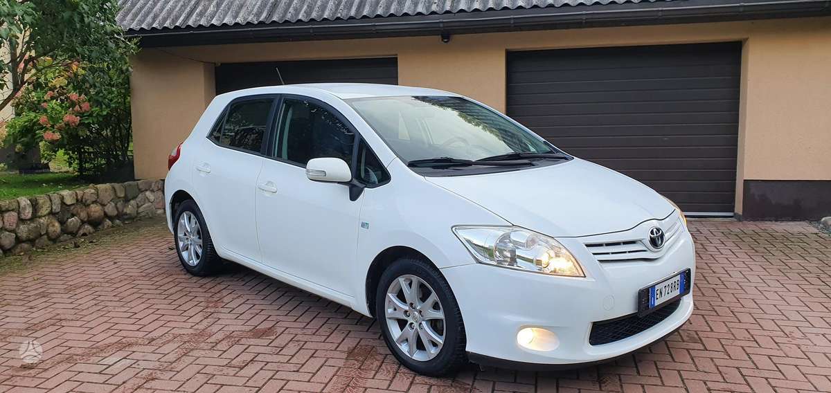 Toyota Auris - 5