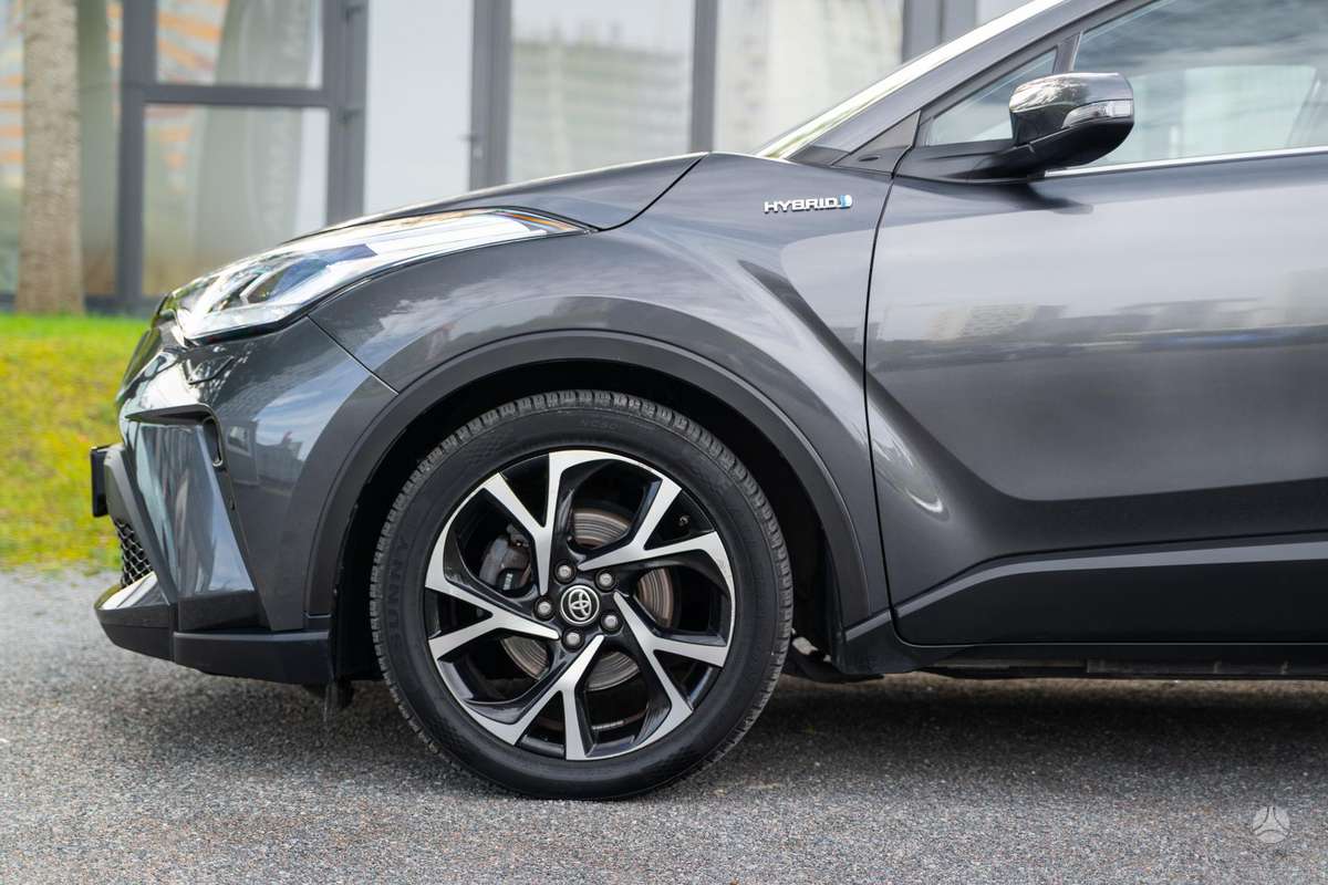 Toyota C-HR - 9