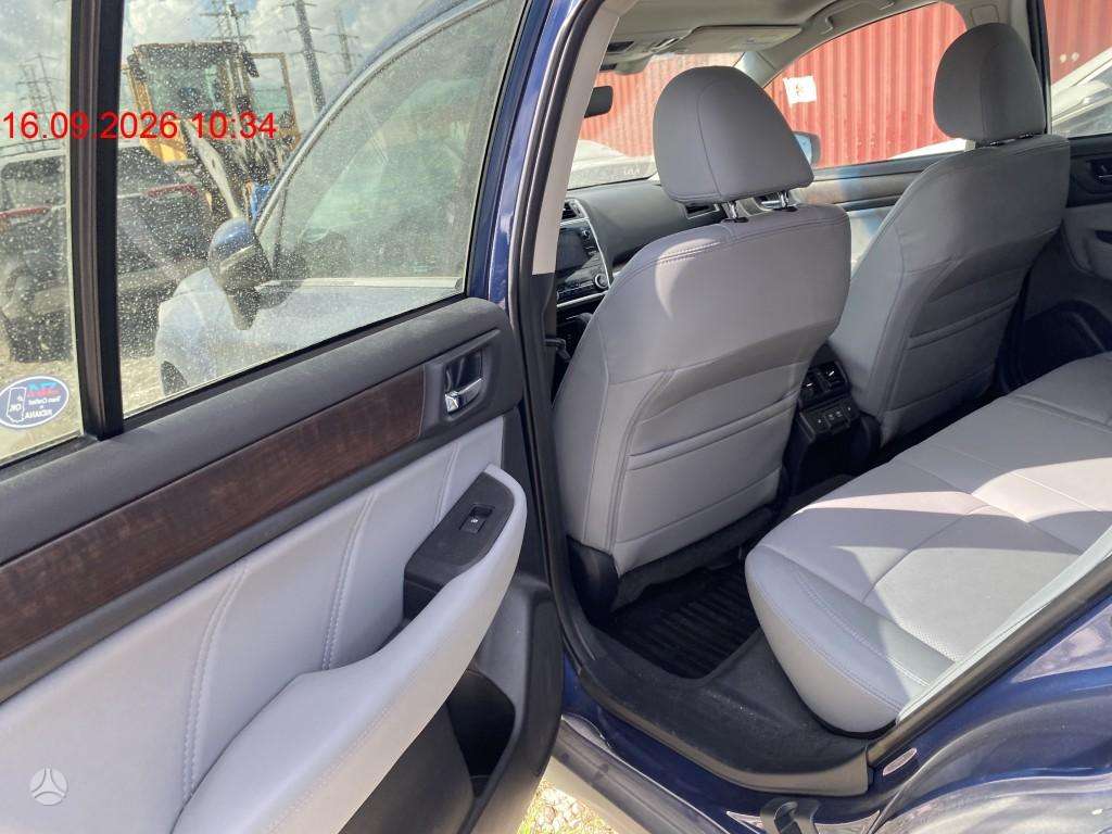 Subaru Outback - 10