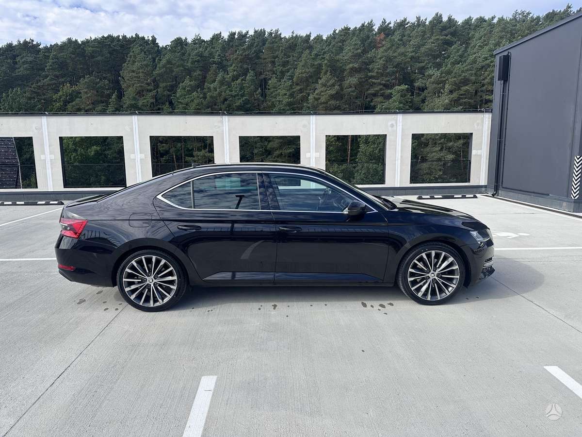 Škoda Superb - 2