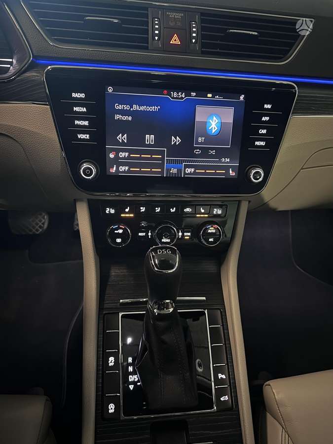 Skoda Superb, 2.0 l., hatchback