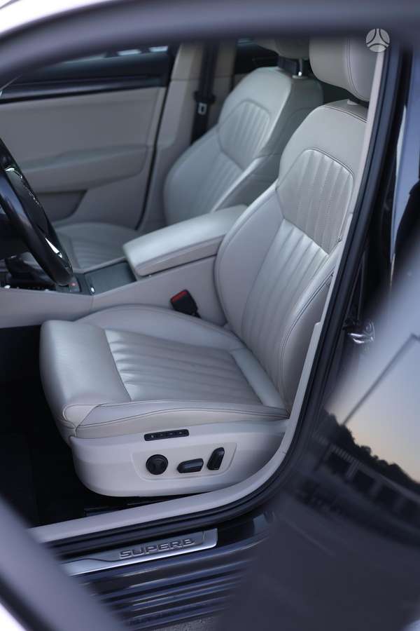 Skoda Superb, 2.0 l., hatchback