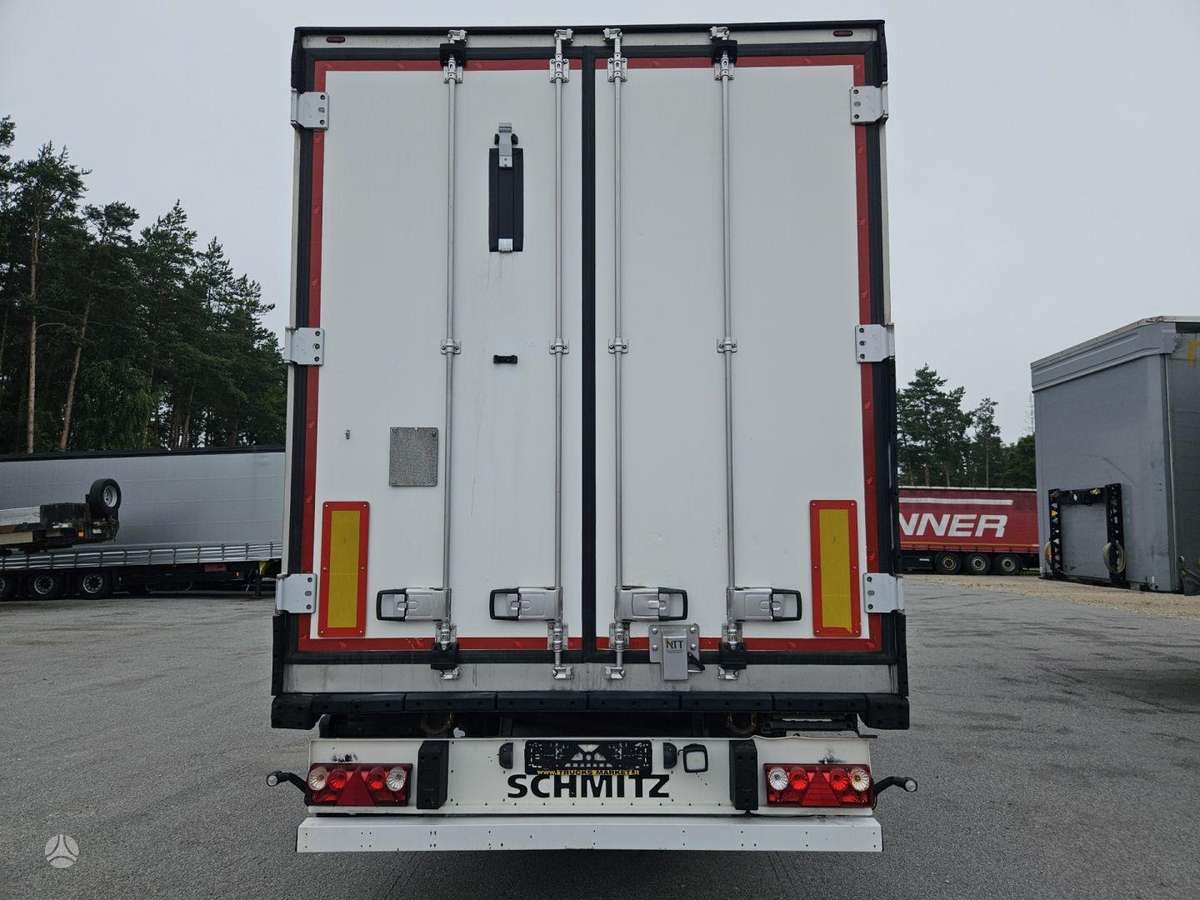 Schmitz SCB*S3B, refrigerated