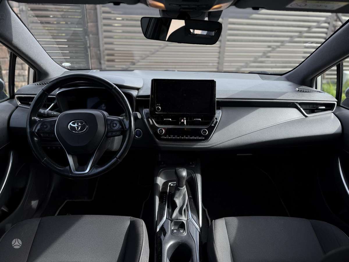 Toyota Corolla - 9
