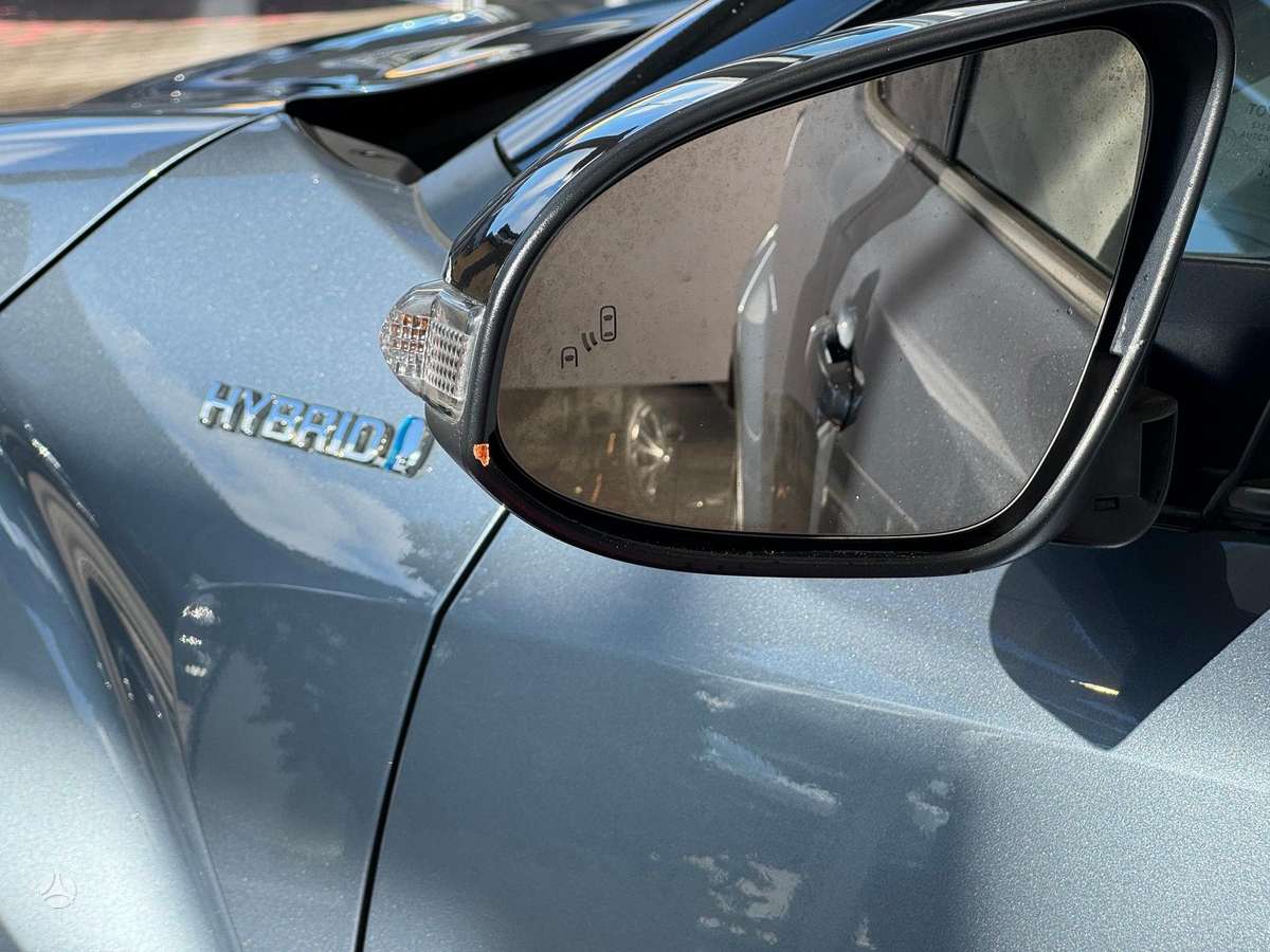 Toyota C-HR - 8
